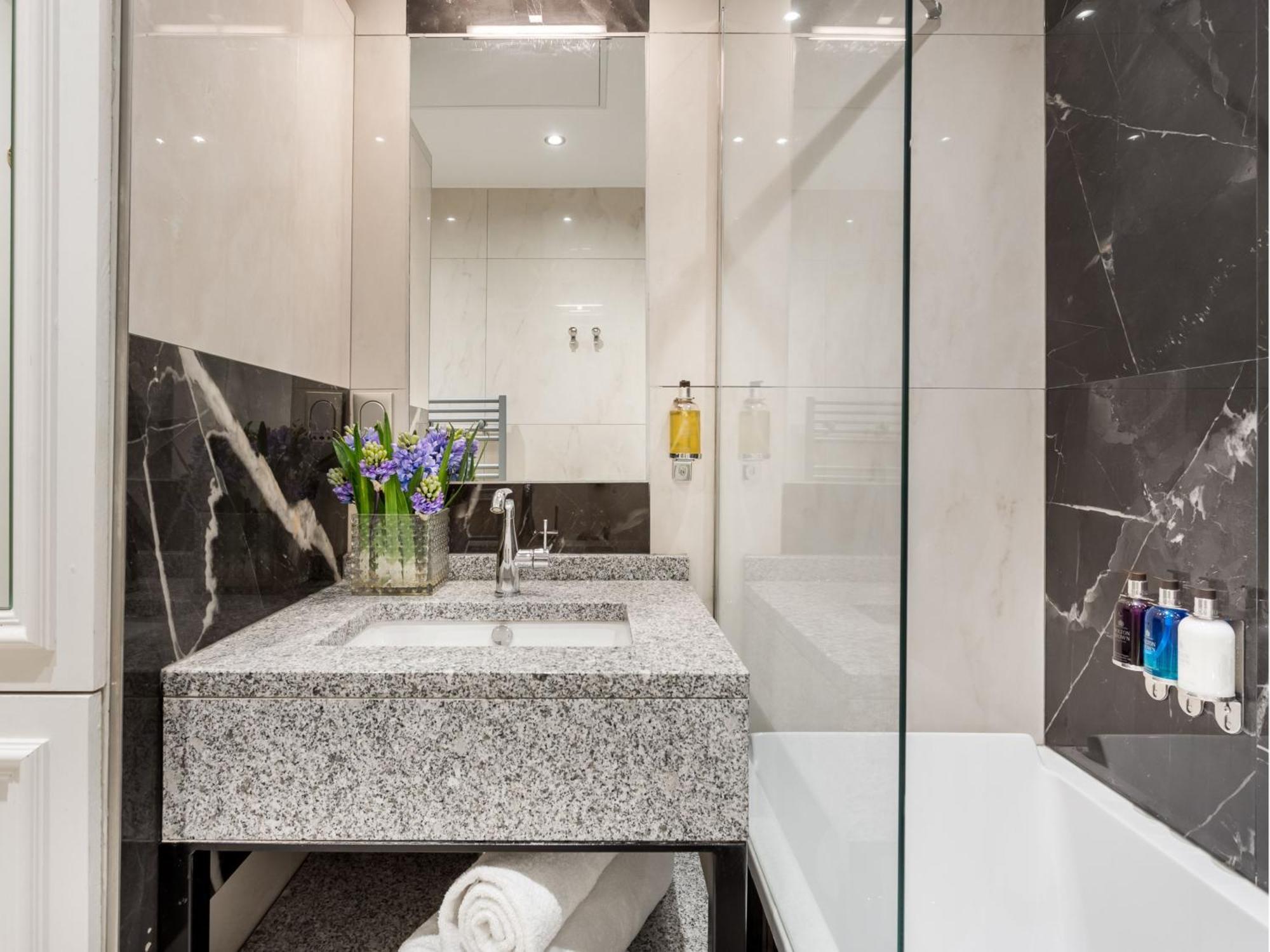 Merveil - Luxury Suite -Champs Elysees- Ponthieu I Paris Exterior photo